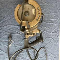 Skilsaw Worm Drive Circular Saw – Heavy Duty Framing Saw