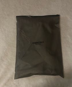 Essentials Shorts