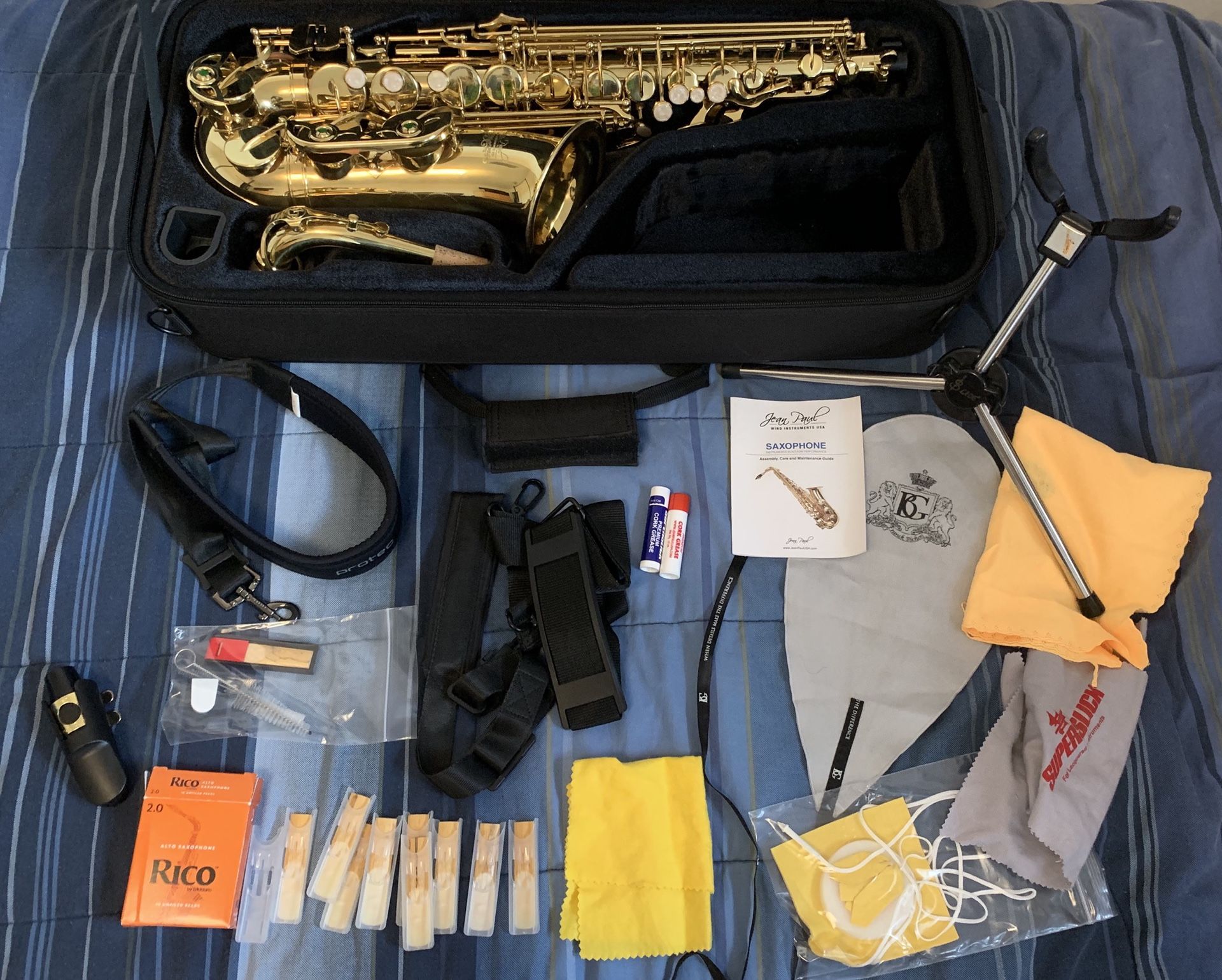 Jean Paul AS-400 Alto Sax Saxophone AS400 Like New with TONS OF EXTRAS