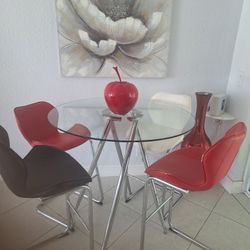 Table Glass 4 Chairs 