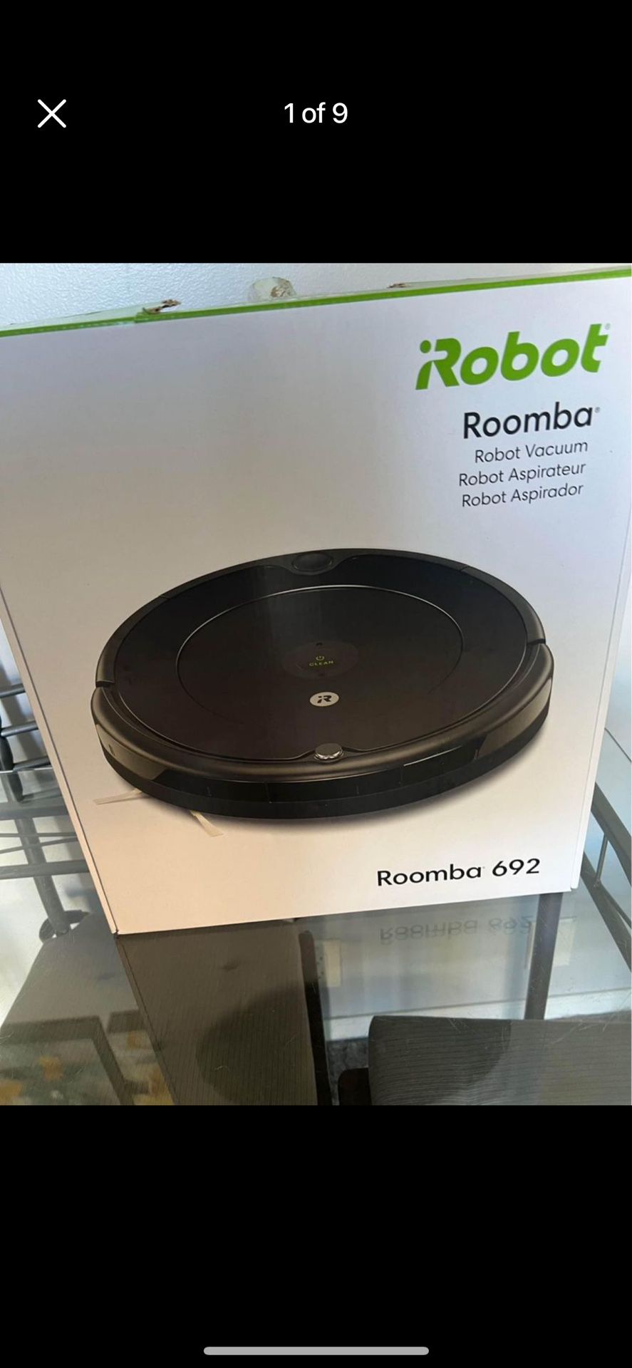 NEARLY NEW iRobot Roomba 692