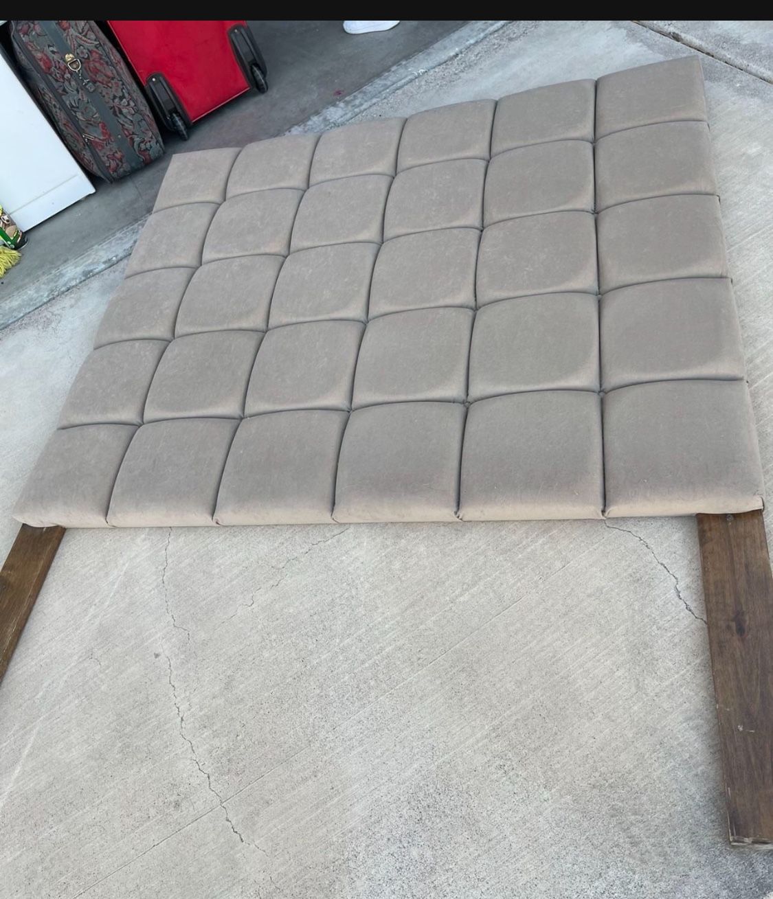 Queen Headboard Tufted