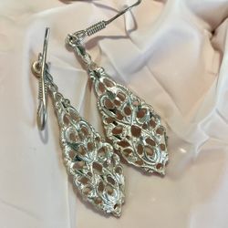 925 Sterling Silver Diamond Cut Dangle Earrings 