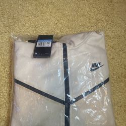 Nike Tech Fleece Size M Trucksuit 