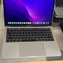 MacBook Pro 16GB RAM 256GB storage Core i7