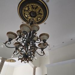 Chandelier 