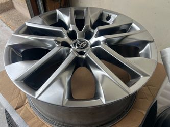 Single Toyota rav4 rim 19” oem ( one 1 wheel only )( Solamente Un 1 Rin )
