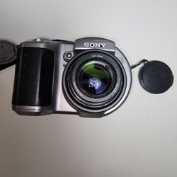 Sony MVC-CD400 Mavica Digital Camera,3x Optical Zoom