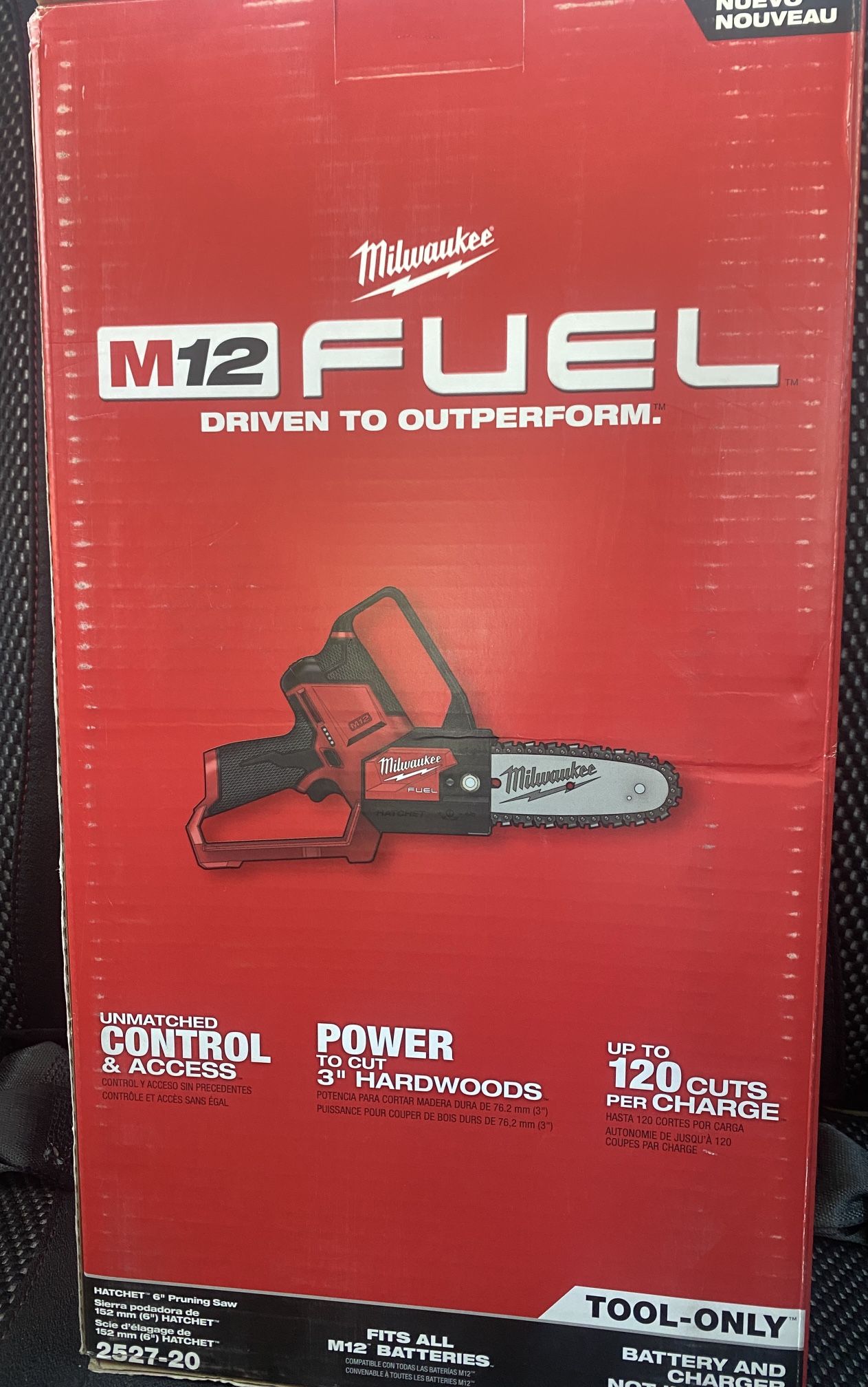 Milwaukee M18 Fuel Hatch 6” Pruning Saw