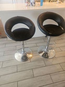 2 bar stool