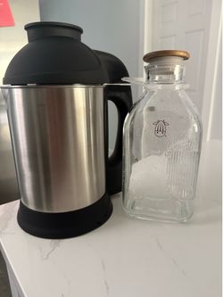 Almond Cow Milk Maker + Glass Jug – Excellent Condition