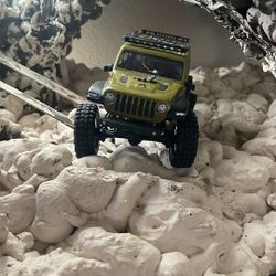 Axial Scx24 Like New 
