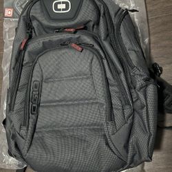 OGIO RENEGADE RSS Black Pin Dot 