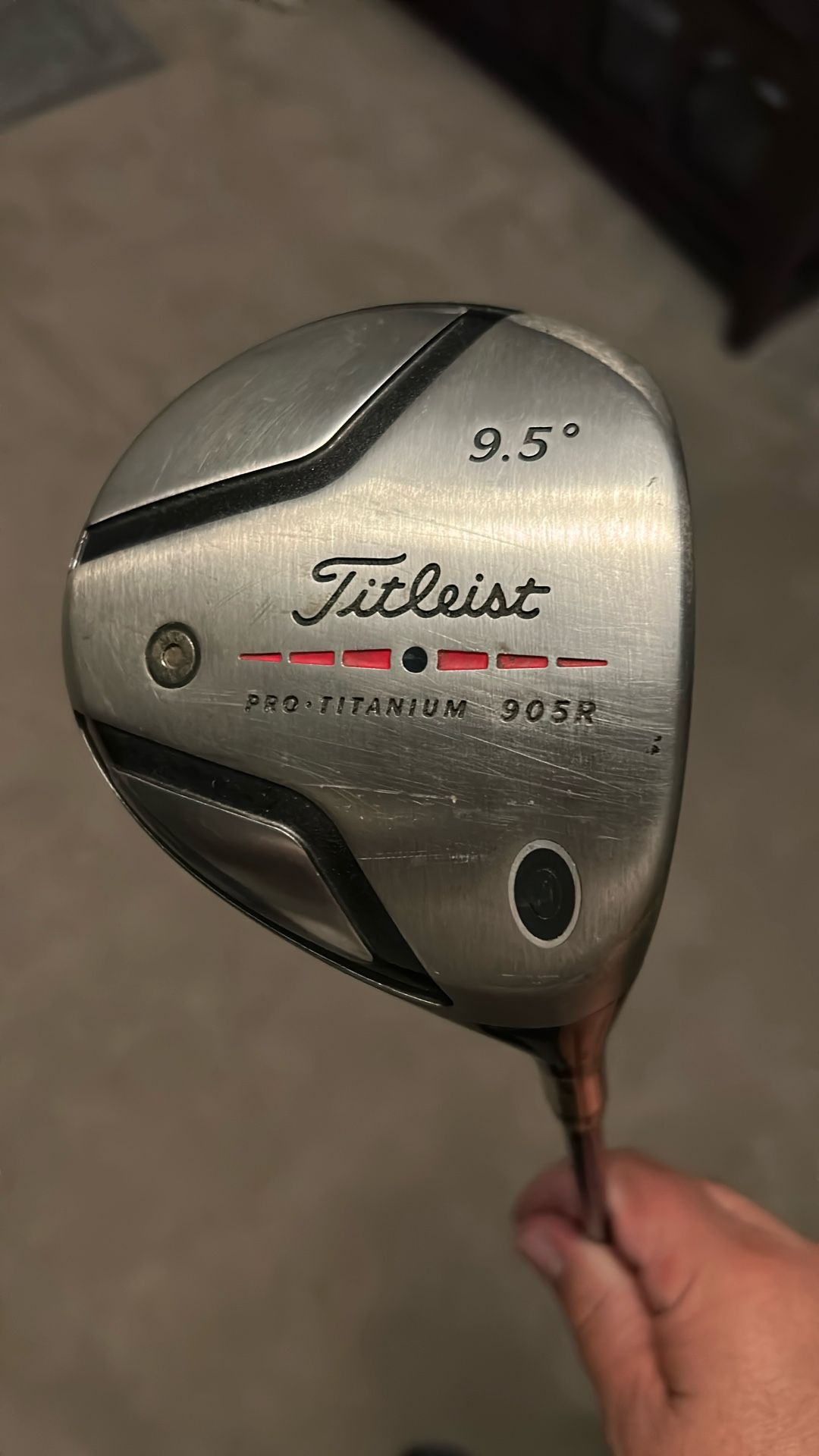 Titleist  905 R. Driver  9.5*