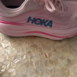 Hoka Bondi 9