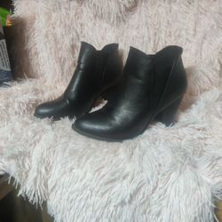 Boots Size 81/2