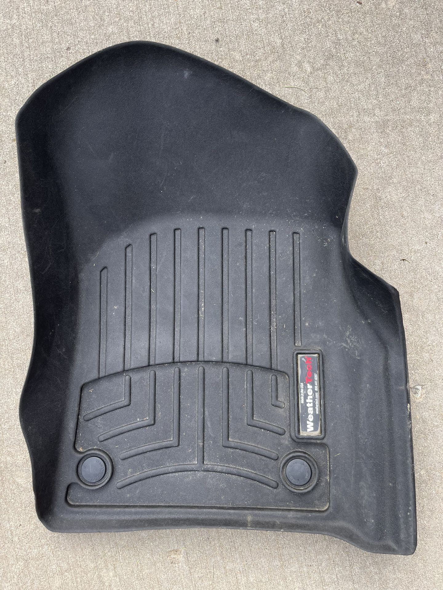 Weathertech Mats for Jeep Grand Cherokee for Sale in Joliet, IL OfferUp