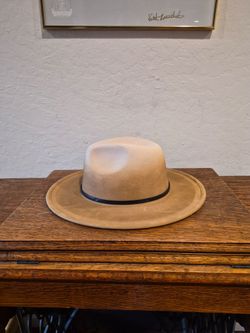 Earthbound Trading Company Two-Tone Classic Wide-Brim Camel Fedora Hat