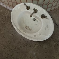 Pedestal Bathroom Sink Vintage