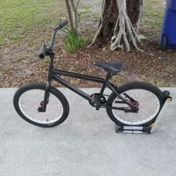 20" Bmx Style Kids Bike $25 Firm