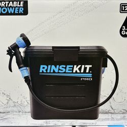 3.5 GALLON RINSEKIT PRO BATTERY PRESSURIZED • 3.5 gallon tank