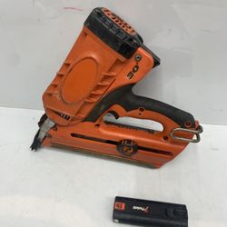 Paslode CF325XPRO 24 7.2-Volt Lithium-Ion Battery 3-1/4 in. 30 Degree Gas Powered Cordless Strip Load Framing Nailer
