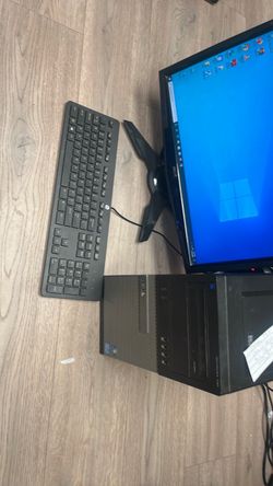 Dell Optiplex 790 corei5 2400 3.3 8gb ram 1TB hdd win 10 pro 17” monitor