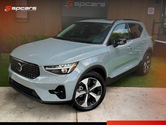 2026 Volvo XC40