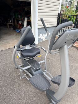 Octane Fitness Seated Elliptical Machine