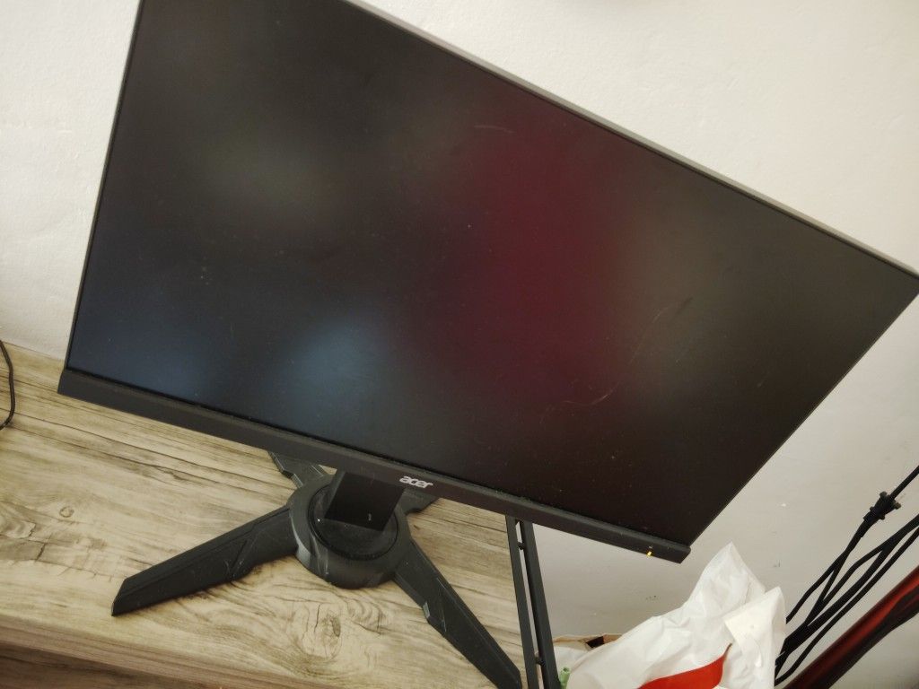 Xbox one , And Acer Performance monitor