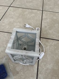 Wax warmer