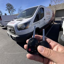 Car Keys/Llaves De Autos/Key Fobs