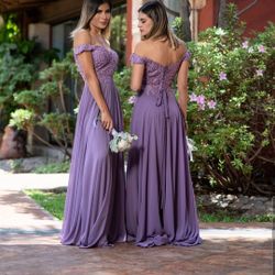 Lilac lace off shoulder maxi dress with tie back detail 
Size 8 / Lilac / Bridesmaids/ wedding / damas / formal dress / party