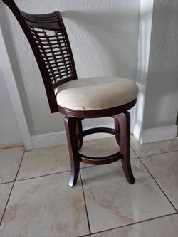 Bar stool  Counter height swivel