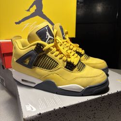 Jordan 4 Lighting (2021)