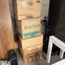 Bulk clothing lot – 82.8 lbs – sell as one lot