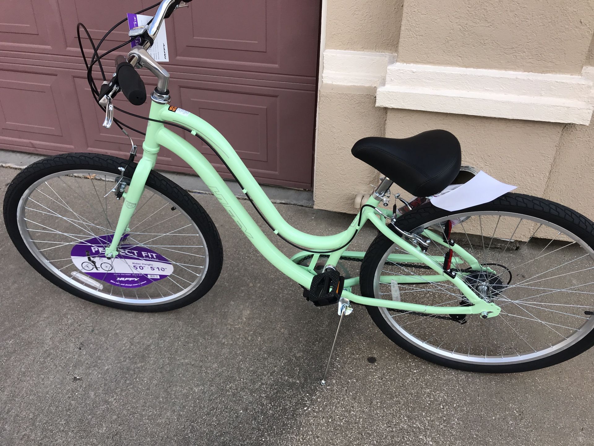 27.5” Women’s Parkside Cruiser Bike- Brand New