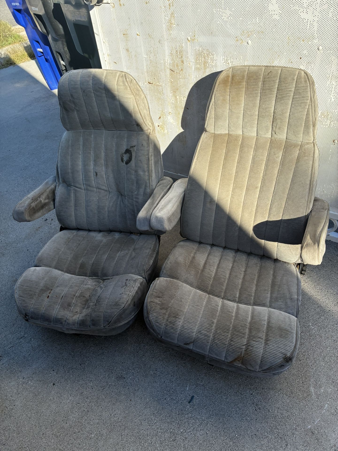 1990 Chevy Truck Bucket Seats Square Body Parts