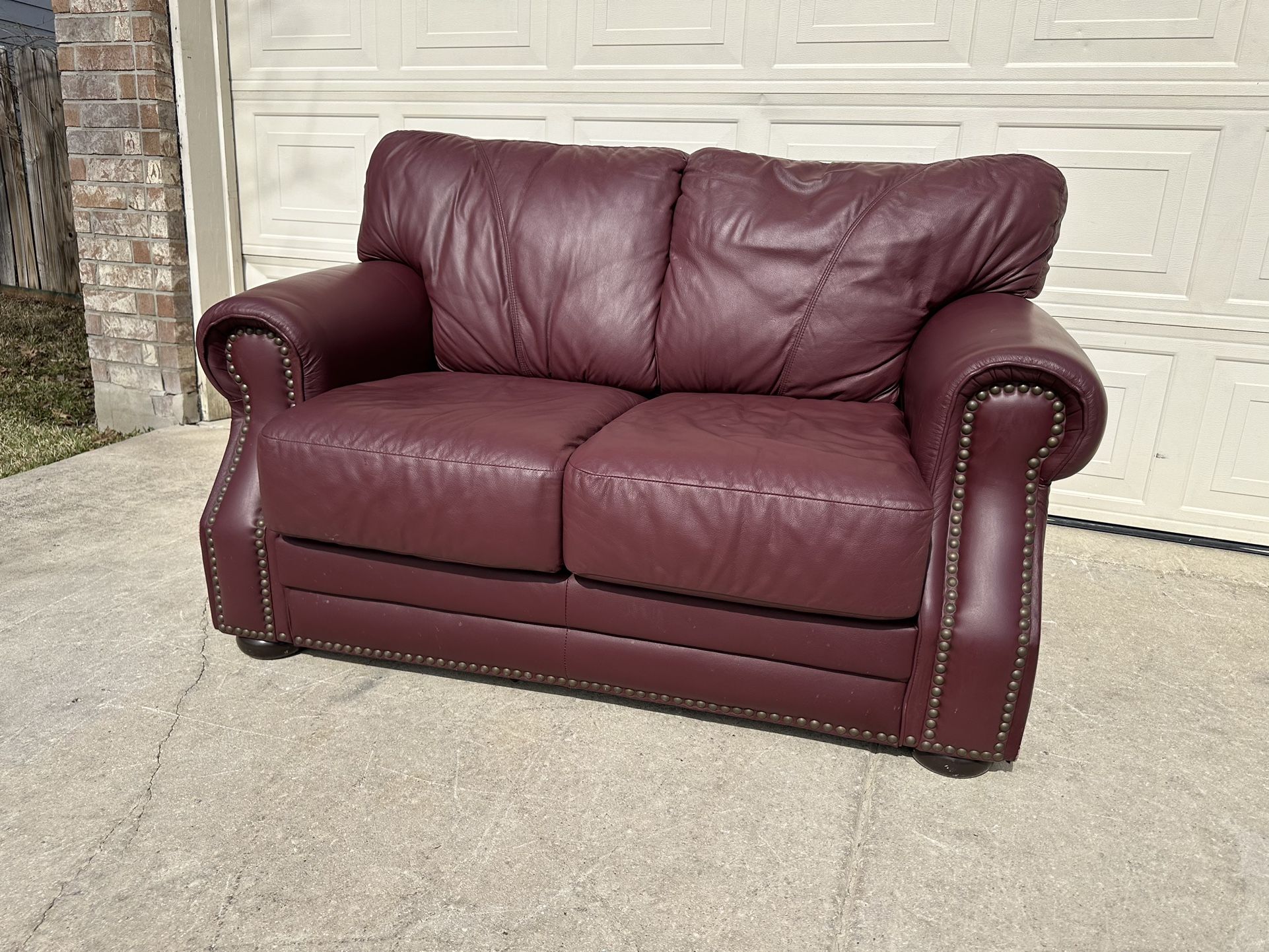 Real Leather Loveseat for Sale in San Antonio, TX OfferUp