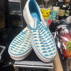VANS CLASSIC SLIP-ON