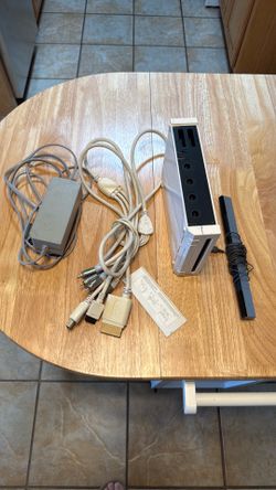 Nintendo Wii Console Bundle – For Parts/Repair – Not Working