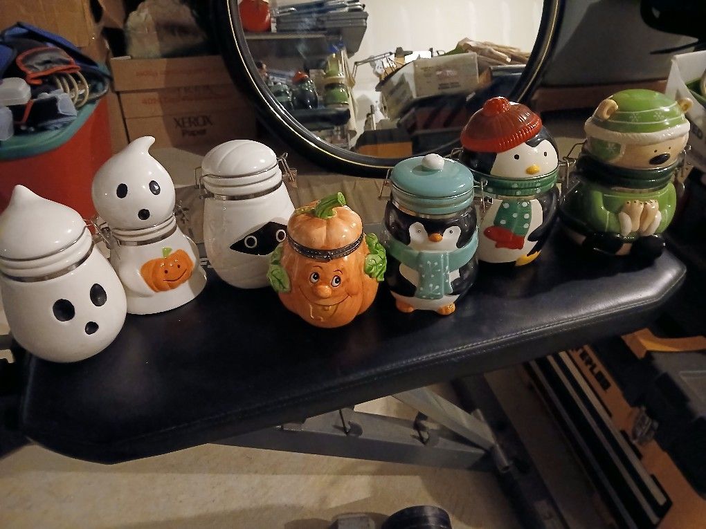 Holliday Candy/cookie Jars