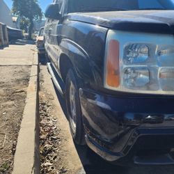 2004 Cadillac Escalade