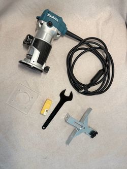 Makita RT0701C Compact Router – Excellent Condition + Accessories