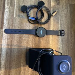 Galaxy watch 5 44mm Plus Extras