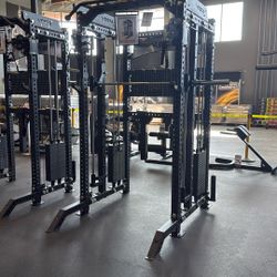 VESTA Fitness  3-in-1 Half Rack - Functional Trainer - Smith Machine 