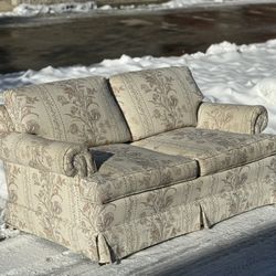 Vintage St. James Collection Loveseat – Free Curbside Delivery