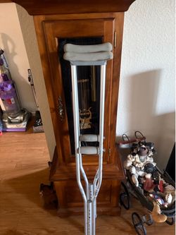 Metal crutches