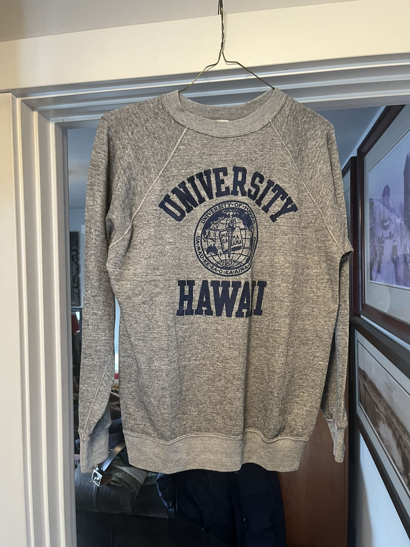 Vintage University Of Hawaii Sweatshirt