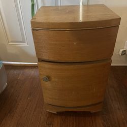 1950s Vintage Mid Century Curved Front Wooden Nightstand W/ Cupboard & Drawer Brass Hardware w/ Wheels 23” x 22.5”